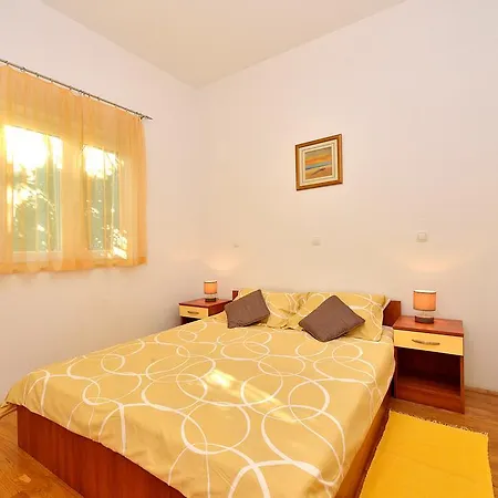 Apartamento Sara Petrcane