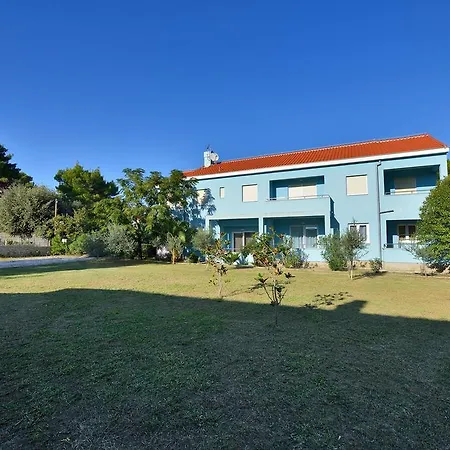 Sara Apartamento Petrčane