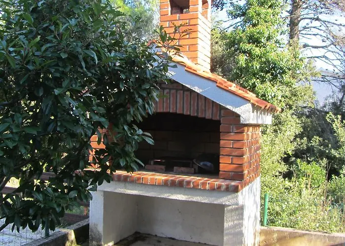 아파트 Sara 돈제페트레케인